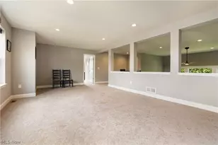 5585 Shadow Ridge Cir NW, North Canton, OH 44720 - Photo 21