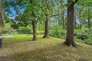 839 Sheffield Rd, Sheffield Lake, OH 44054 - Photo 27