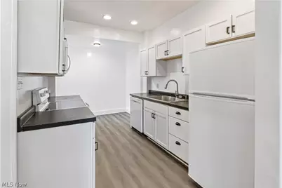 1390 E 109th Street, Loveland, OH 44106 - Photo 11