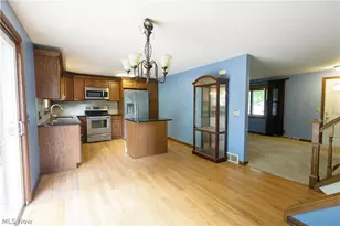 1416 Dunkeith Dr NW, Canton, OH 44708 - Photo 9