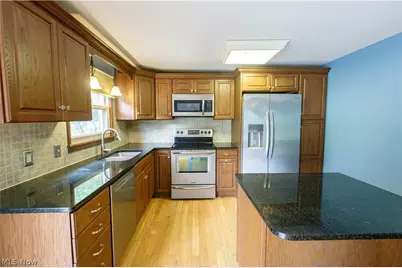 1416 Dunkeith Drive NW, Canton, OH 44708 - Photo 7