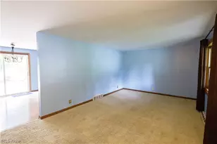 1416 Dunkeith Dr NW, Canton, OH 44708 - Photo 15