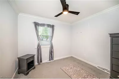 18018 Hillcrest Drive, Lake Milton, OH 44429 - Photo 33