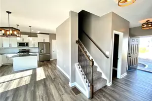 3462 Wicker St NE, Canton, OH 44721 - Photo 9