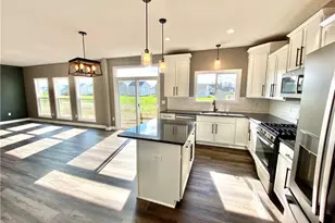 3462 Wicker St NE, Canton, OH 44721 - Photo 3