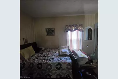 17108 Deforest Avenue, Loveland, OH 44128 - Photo 7