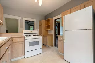 1217 Broad Ave NW, Canton, OH 44708 - Photo 11