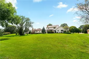 7284 Sugarwood Rd NE, Canton, OH 44721 - Photo 5