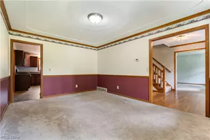 7284 Sugarwood Rd NE, Canton, OH 44721 - Photo 9