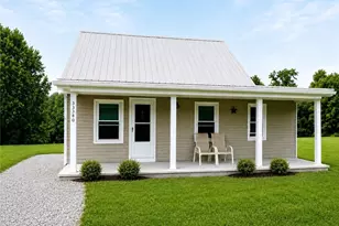 33110 W Main St, Piedmont, OH 43983 - Photo 1