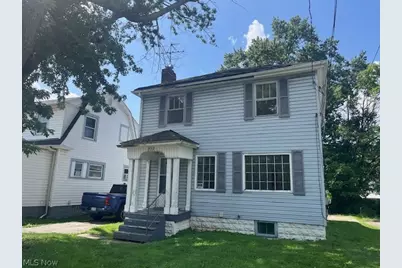 912 S Hawkins Avenue, Akron, OH 44320 - Photo 1