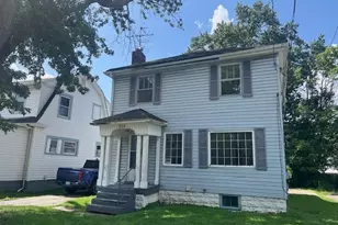 912 S Hawkins Ave, Akron, OH 44320 - Photo 1