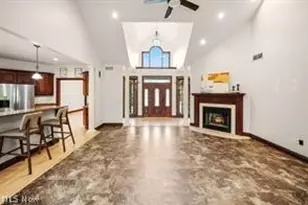 9 Henderson Ln, Williamstown, WV 26187 - Photo 5