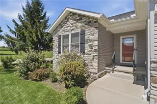 6031 Wentworth Ln SW, Canton, OH 44706 - Photo 3