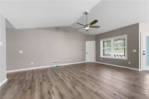 6031 Wentworth Ln SW, Canton, OH 44706 - Photo 15