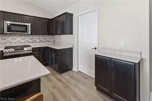 6031 Wentworth Ln SW, Canton, OH 44706 - Photo 21