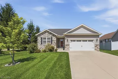 6031 Wentworth Lane SW, Canton, OH 44706 - Photo 1