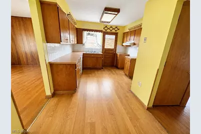 1809 Rockland Avenue, Belpre, OH 45714 - Photo 3