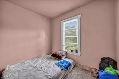 9822 Raymond Avenue, Loveland, OH 44104 - Photo 7