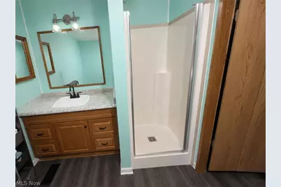 200 S Blackwood Drive, Zanesville, OH 43701 - Photo 3