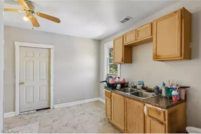 942 E 79th Street, Loveland, OH 44103 - Photo 27