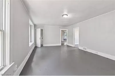 942 E 79th Street, Loveland, OH 44103 - Photo 5
