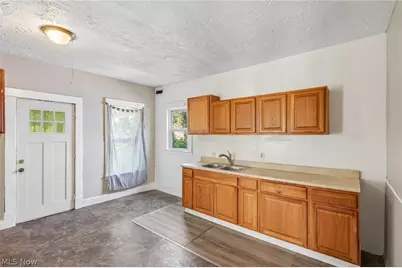 942 E 79th Street, Loveland, OH 44103 - Photo 23