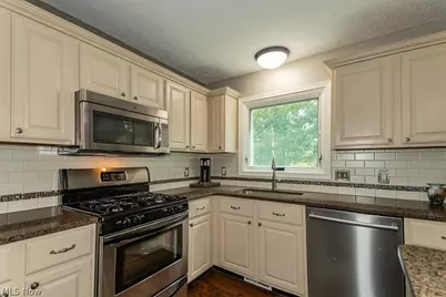 795 Meadowlark Road, Painesville Twp, OH 44077 - Photo 9