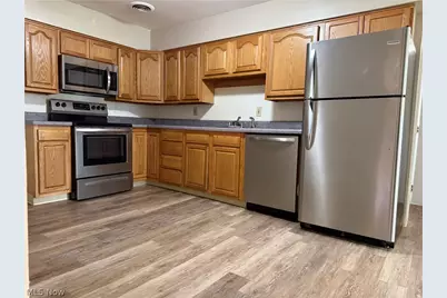 1733 Robindale Street, Wickliffe, OH 44092 - Photo 9