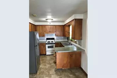 1017 Milford Street NE, Canton, OH 44714 - Photo 9