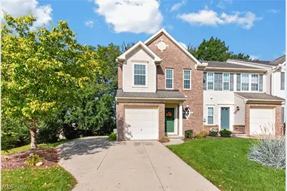 1506 Wellingshire Circle, Cuyahoga Falls, OH 44221 - Photo 1