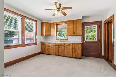4645 Kendal Street SW, Canton, OH 44706 - Photo 9