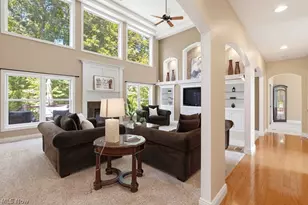 8247 Hemingway Ln, Concord Twp, OH 44060 - Photo 5