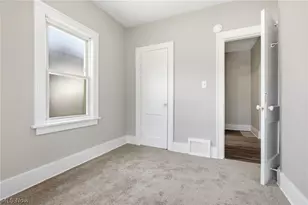 975 Corwin Ave, Akron, OH 44310 - Photo 19