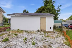 975 Corwin Ave, Akron, OH 44310 - Photo 27