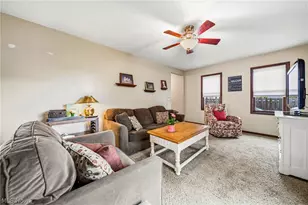 37301 Park Ave, Willoughby, OH 44094 - Photo 27