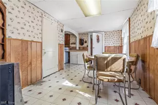 2211 17th St NE, Canton, OH 44705 - Photo 7