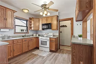 810 Dale Ave, Willard, OH 44890 - Photo 7