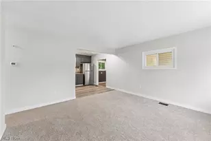 1994 Pinewood Dr, Brunswick, OH 44212 - Photo 11