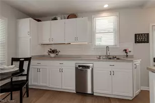 37616 Jordan Dr, Willoughby, OH 44094 - Photo 3