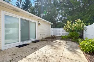 938 Sturbridge Dr, Akron, OH 44313 - Photo 23