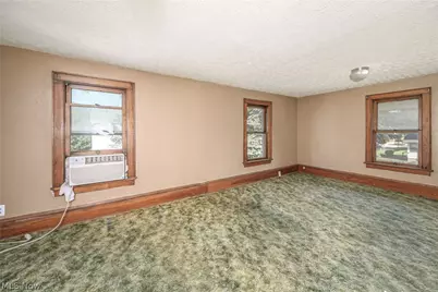 2261 8th Street SW, Akron, OH 44314 - Photo 13