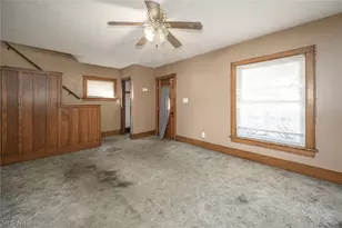 2261 8th St SW, Akron, OH 44314 - Photo 11