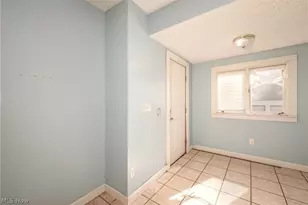 2261 8th St SW, Akron, OH 44314 - Photo 9