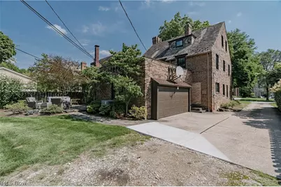 22499 Calverton Road, Huber Heights, OH 44122 - Photo 43
