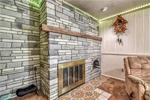 1256 E 331st St, Eastlake, OH 44095 - Photo 7