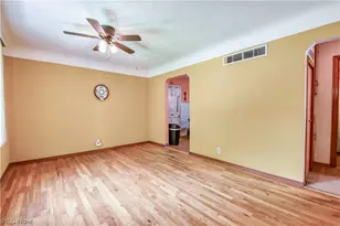 1256 E 331st St, Eastlake, OH 44095 - Photo 27