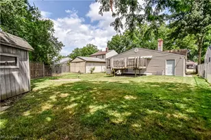 1256 E 331st St, Eastlake, OH 44095 - Photo 3