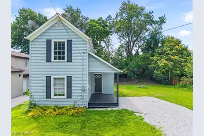 918 Raymond Avenue, Barberton, OH 44203 - Photo 1