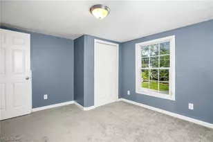 918 Raymond Ave, Barberton, OH 44203 - Photo 11